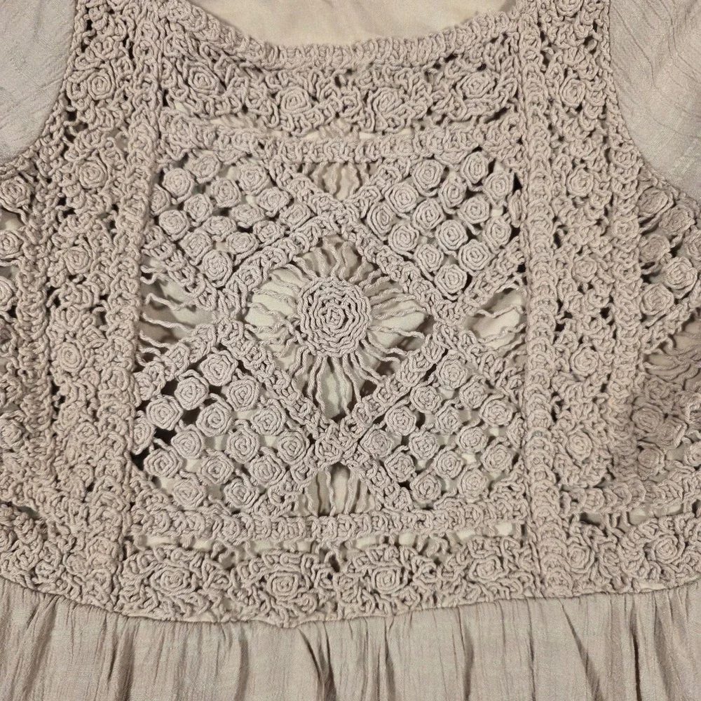Altar'd State Babydoll Top Womens Medium‎ Tan Excellent Crochet Boho BMT1021C